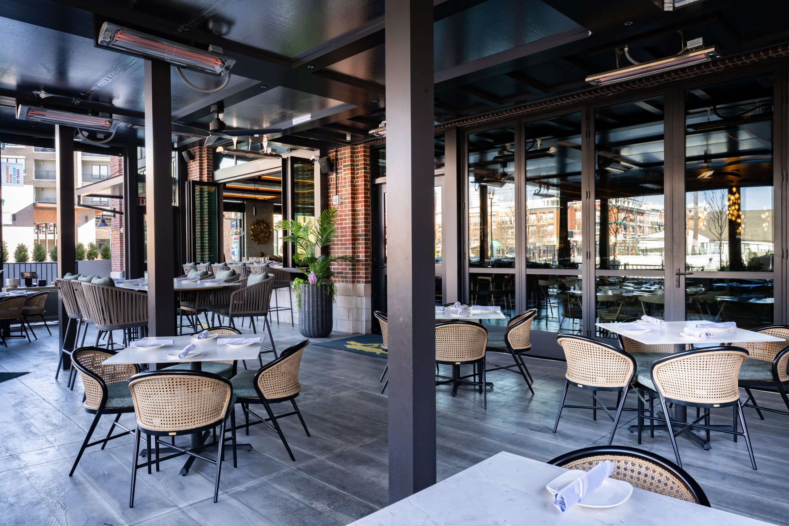 Outdoor dining in Fishers Indiana patio season all year round in fishers indiana